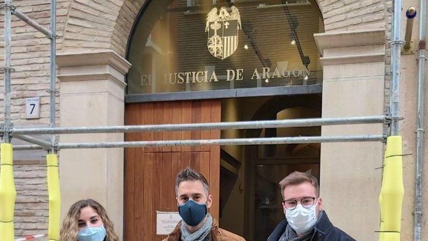 IU y Podemos denuncian que dos menores del Zaragoza lucen publicidad de una casa de apuestas
