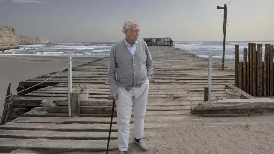 Fallece Mario Vargas Llosa en Lima a los 89 años