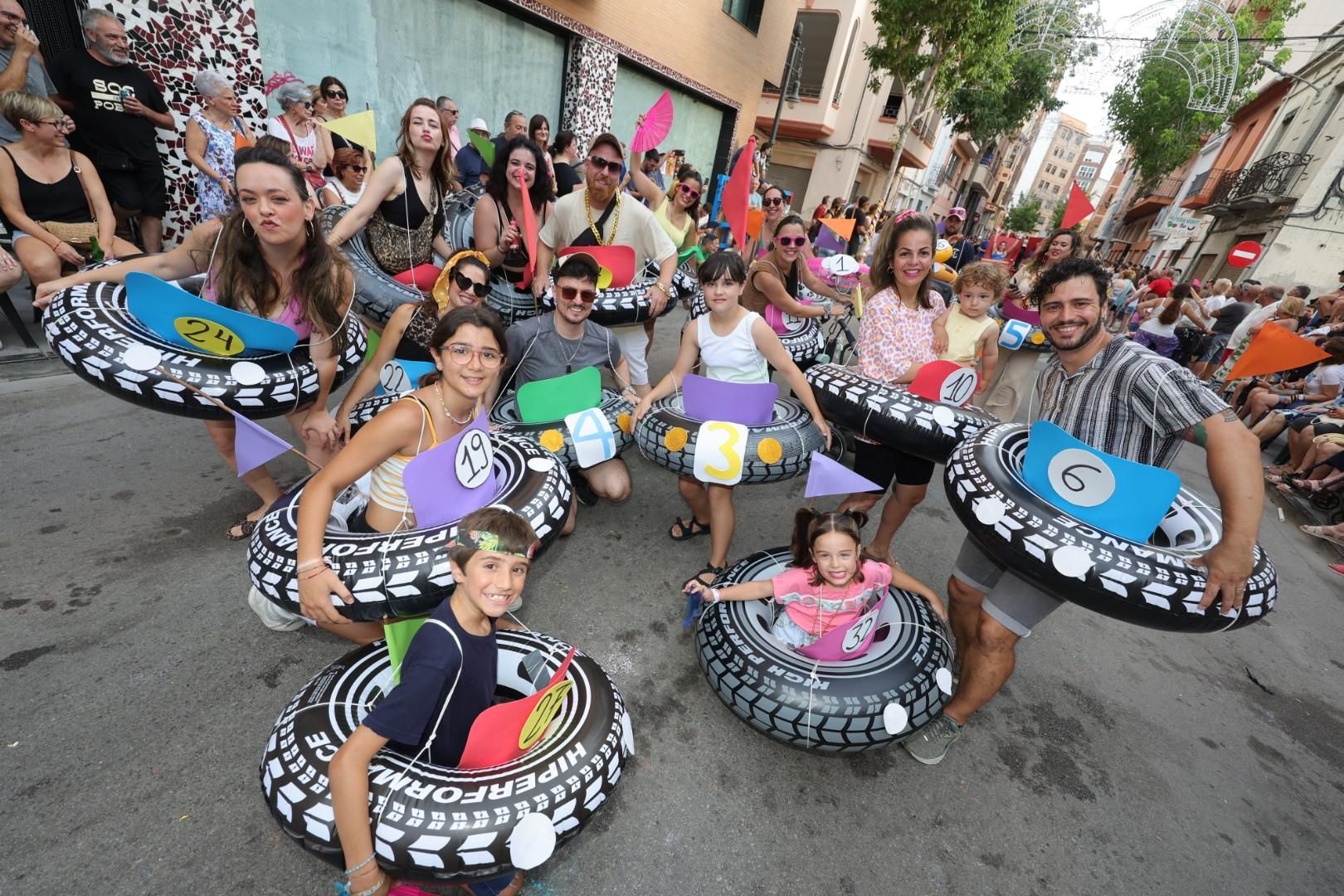 Galería | El Grau disfruta de su desfile de peñas