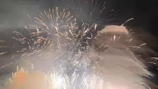 La pirotecnia recibe la fiesta de la Virgen