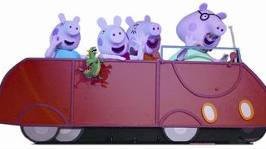 Peppa Pig y su familia despliegan en el Grao una atrevida yincana