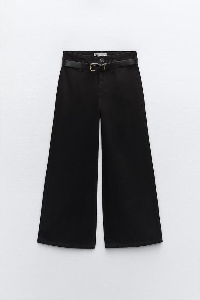 Jeans de tiro alto en color negro