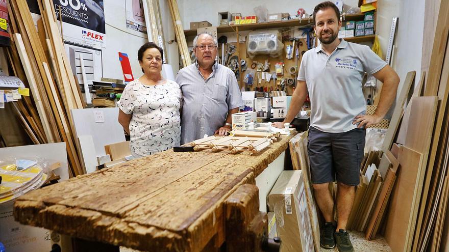 Muebles Bartolo Marí Tur: Fin a cuarenta años entre maderas y sillas payesas