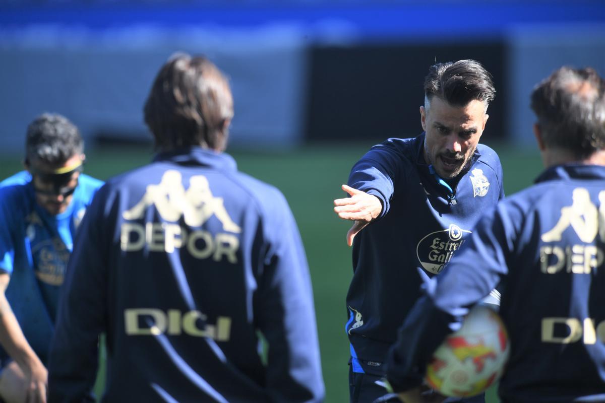 Primer entrenamiento de Rubén de la barrera en su nueva etapa en el Deportivo.