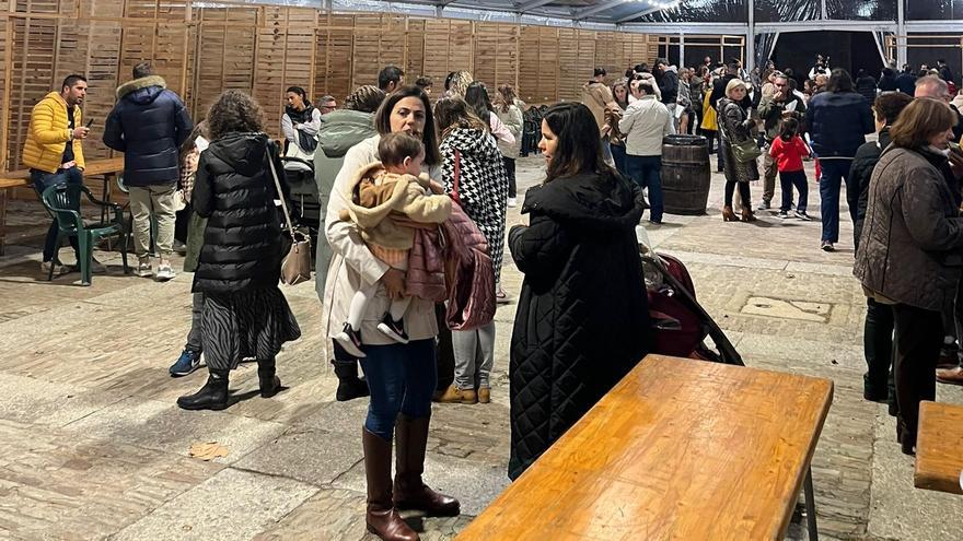 Cambados despide el puente a golpe de magosto