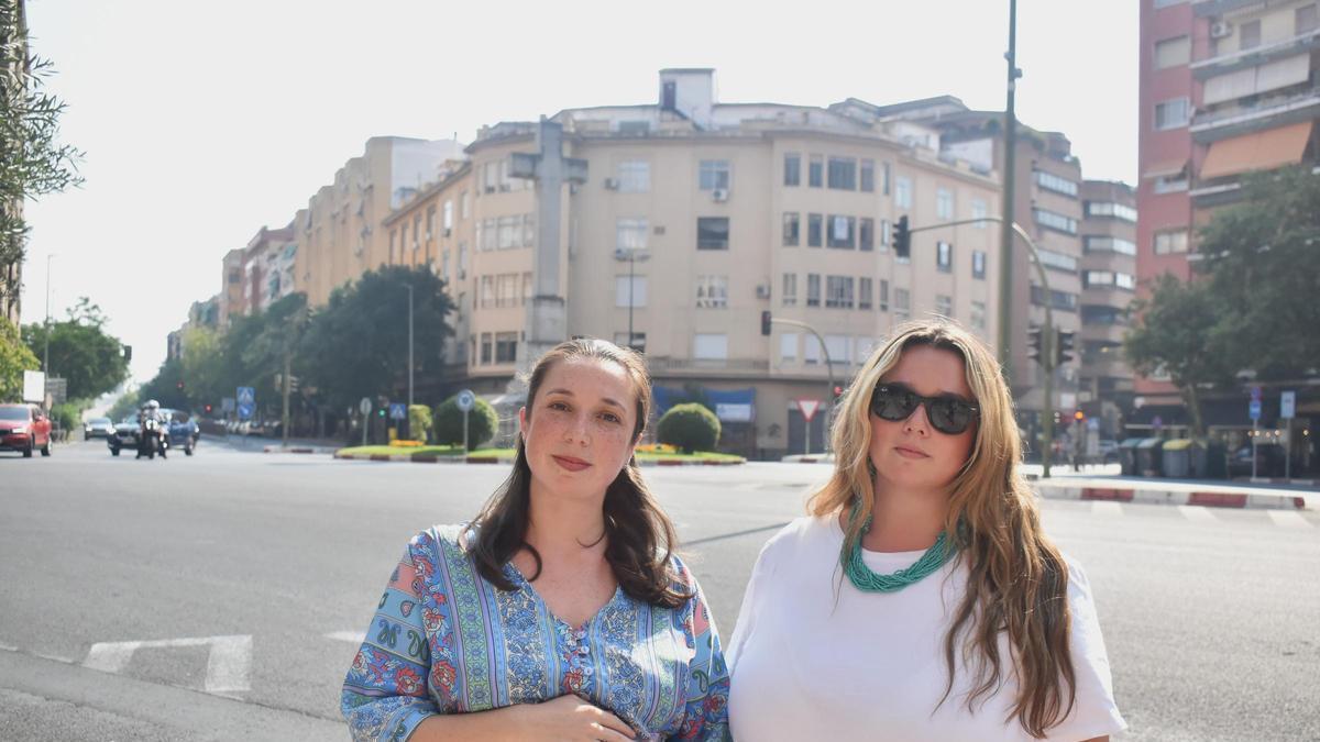Portavoces de Hazte Oír, en Cáceres.