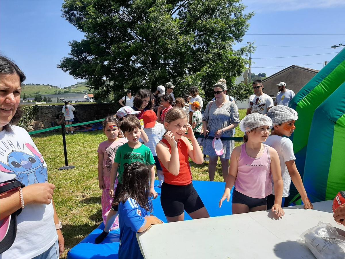 La Jornada de las Familias, de bote en bote en Llanera