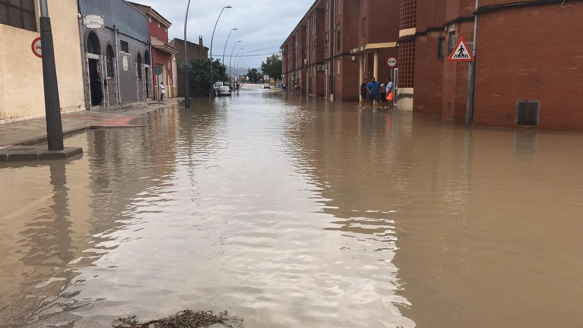 Inundaciones en la entrada de Almoradí