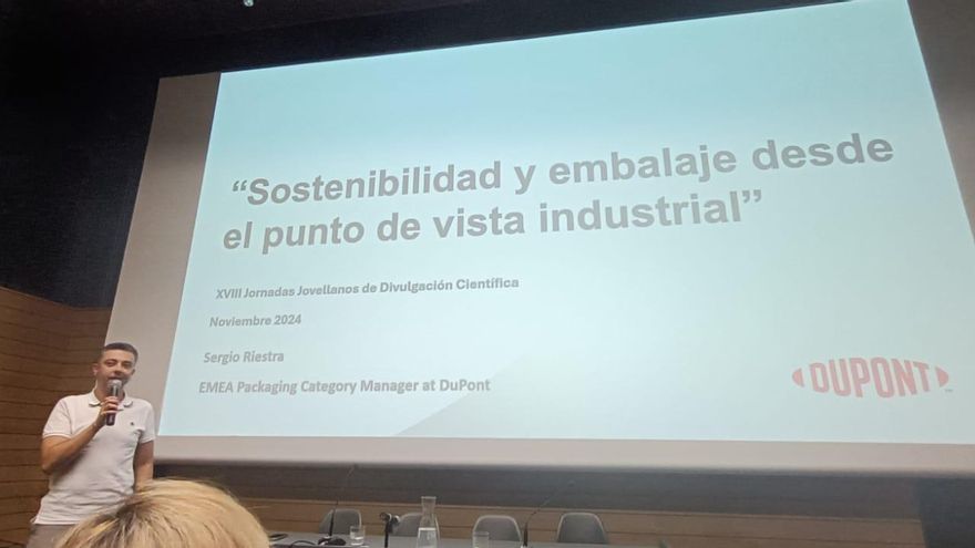 Las Jornadas &quot;Jovellanos&quot; de Divulgación Científica echan a andar en la Escuela de Comercio
