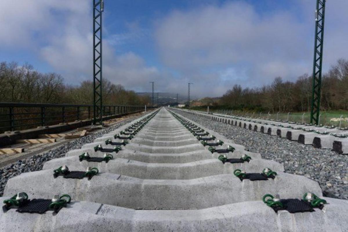 Vía entre Medina del Campo y Zamora.