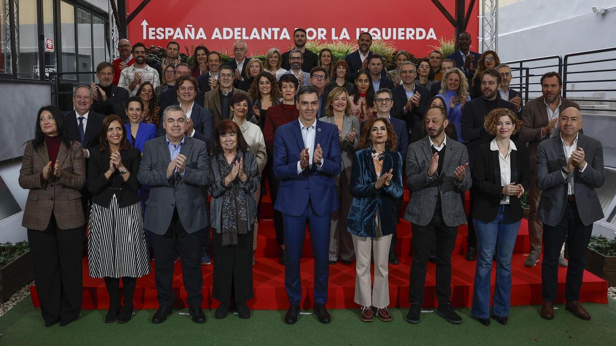 La nueva Ejecutiva del PSOE comienza su andadura