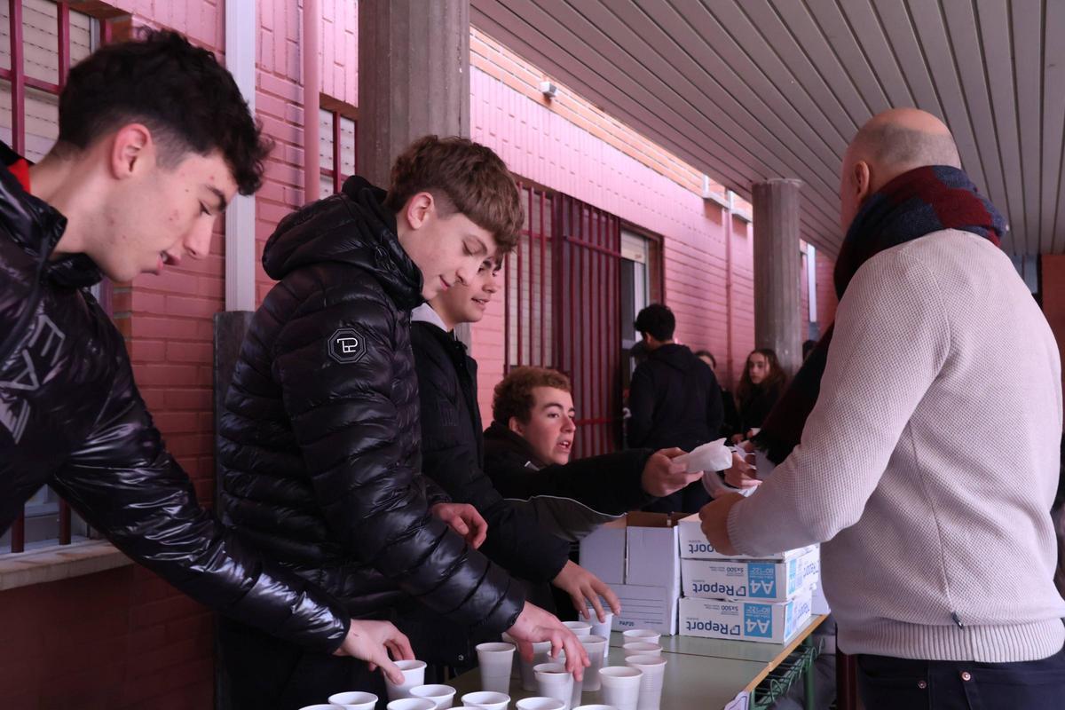 Semana Solidaria en el IES La Vaguada Semana Solidaria en el IES La Vaguada