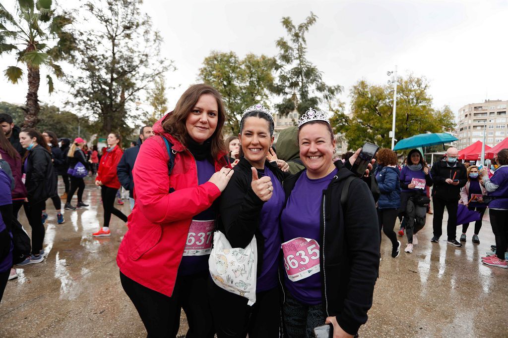 Carrera de la Mujer Murcia 2022: las participantes posan en el photocall