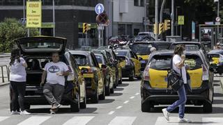 Los taxis de Barcelona imploran reducir a la mitad la flota metropolitana en la nueva normalidad