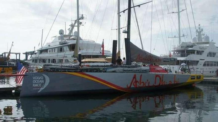 El &quot;Azzam&quot;, en julio, el puerto de Newport, en Estados Unidos.