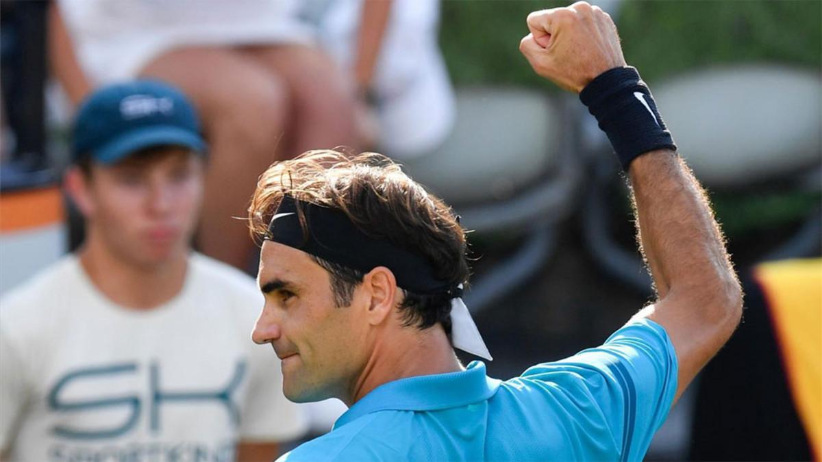 Federer, a dos títulos de ser centenario