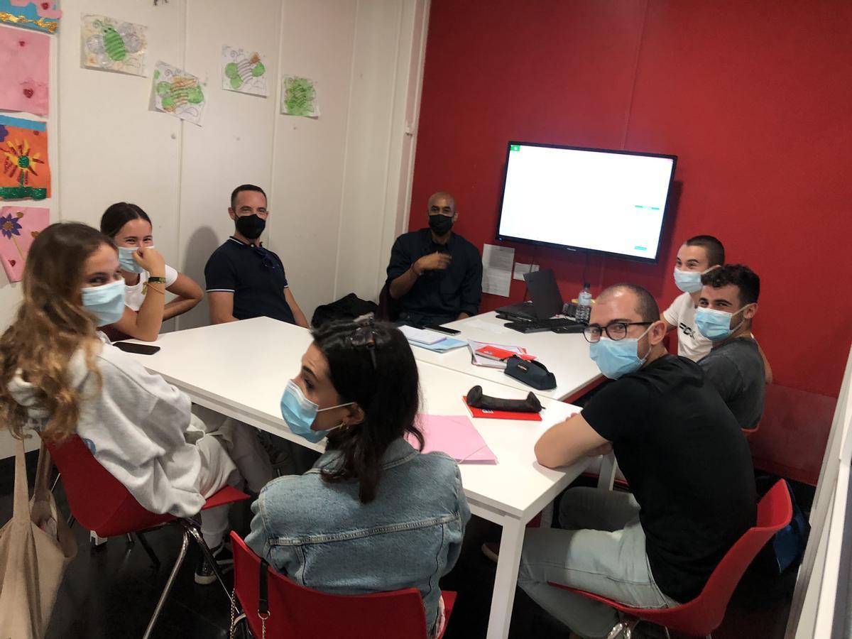 En STEM English realizan cursos de preparación y te guían en todo el proceso de inscripción en los exámenes