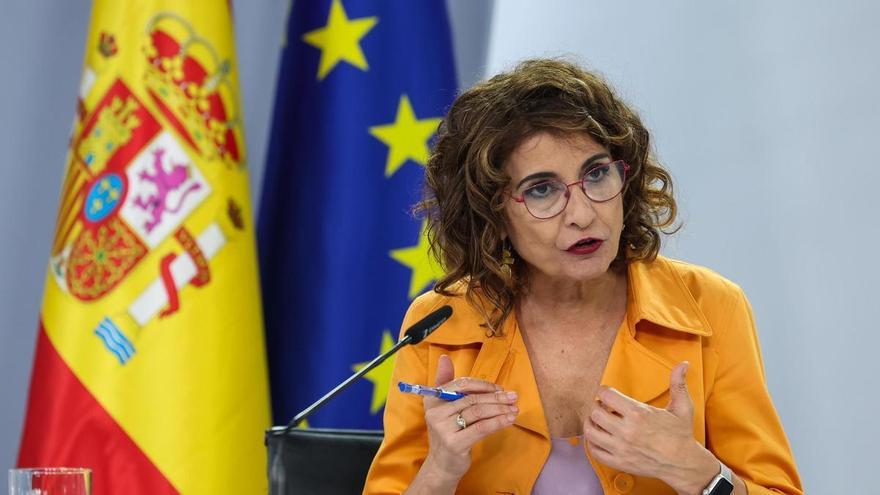¡Cuidado con hacer estos movimientos de dinero en efectivo!: Hacienda los vigila muy de cerca
