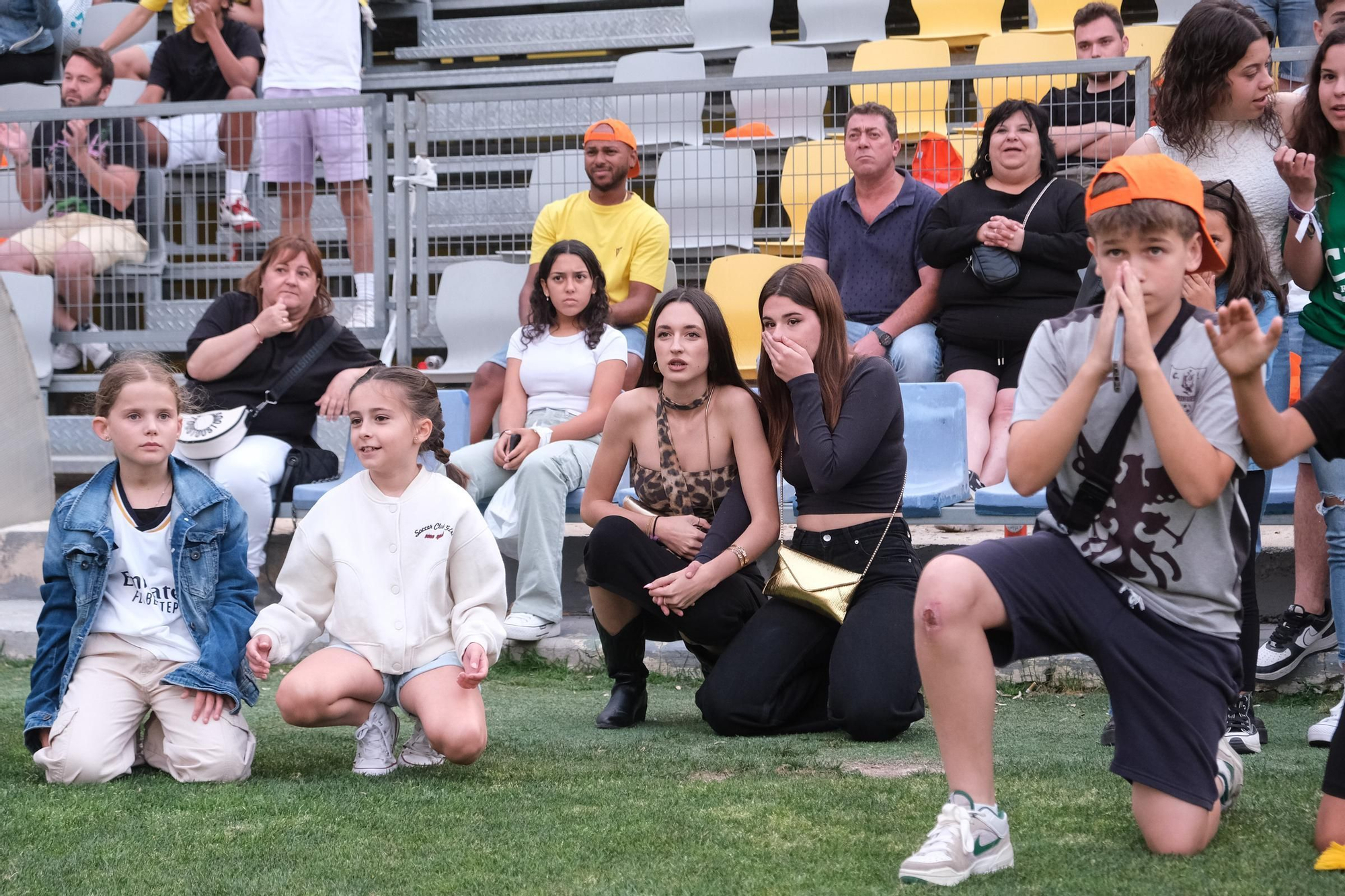 Así se ha vivido el Barakaldo - Orihuela en el estadio de Los Arcos