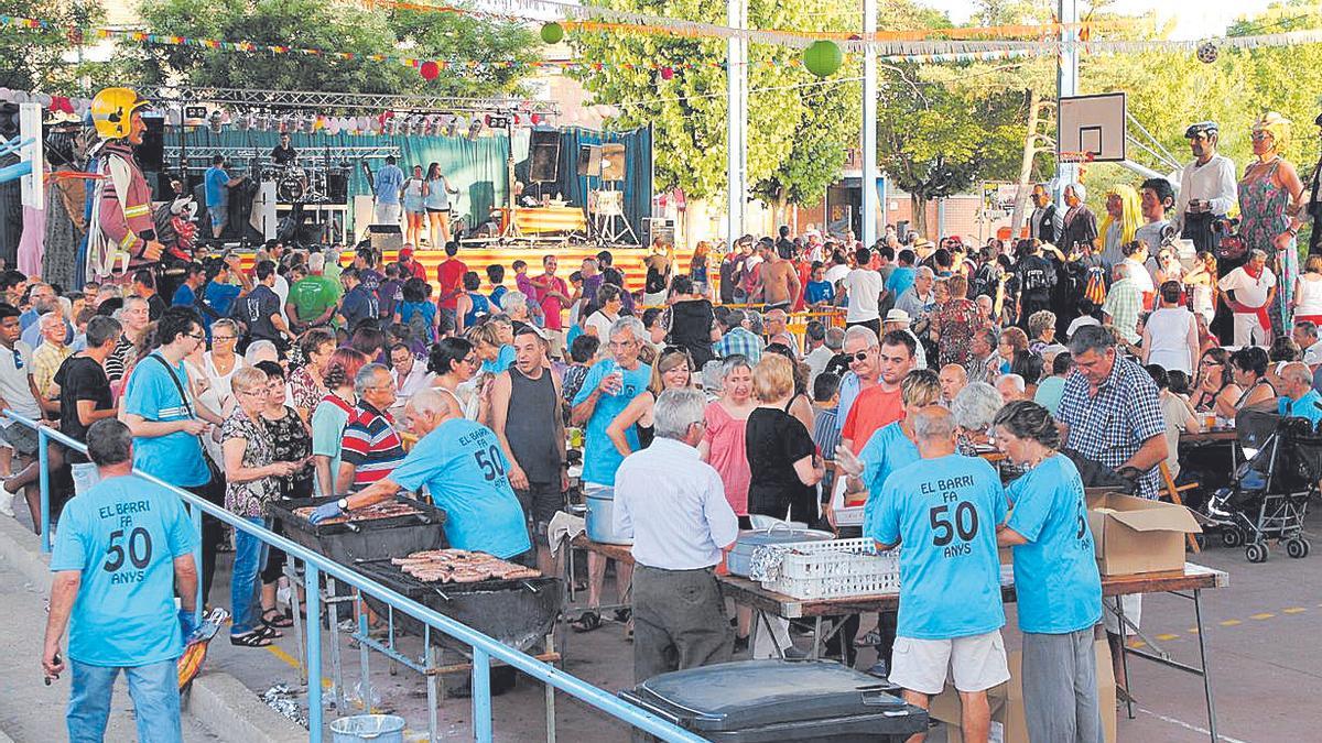 Festes d’estiu on es va celebrar el 50è aniversari del barri, l’any 2015