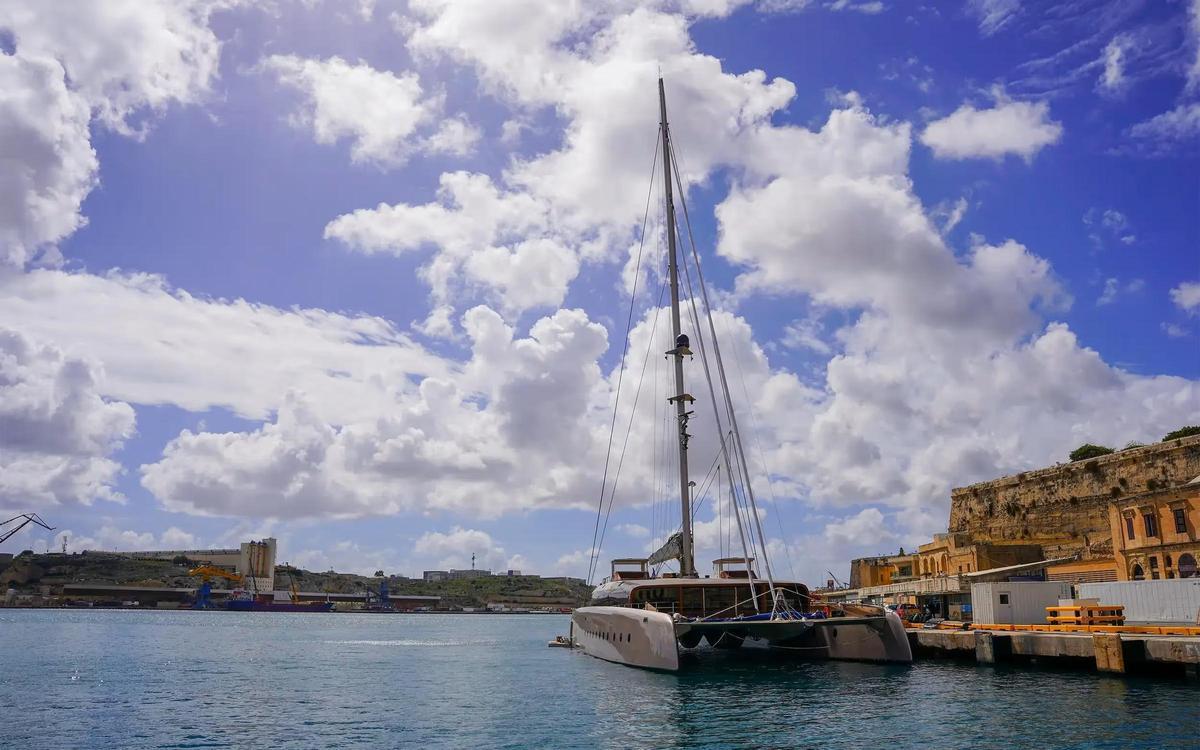 El catamarán de Art Explora Festival, "el primer barco-museo del mundo", como lo han descrito sus creadores.