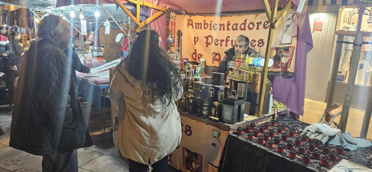 Así es el mercado de Reyes Magos en las noches del Cabanyal Así es el mercado de Reyes Magos en las noches del Cabanyal
