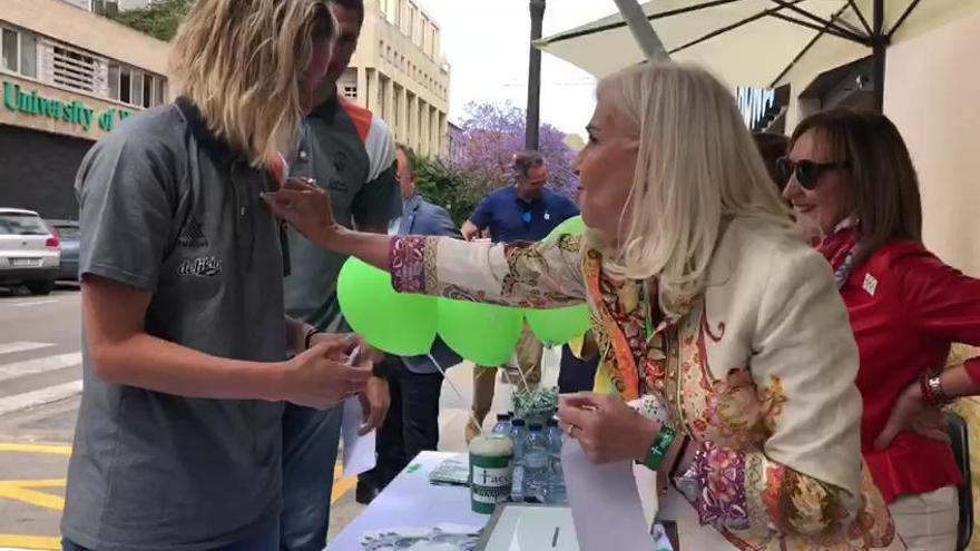 Valencia Basket Femenino y Proyecto FER , en la Cuestación contra el Cáncer