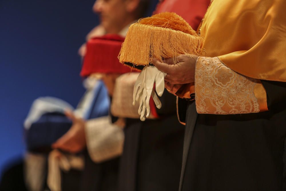 Clausura curso UA y doctora Honoris Causa