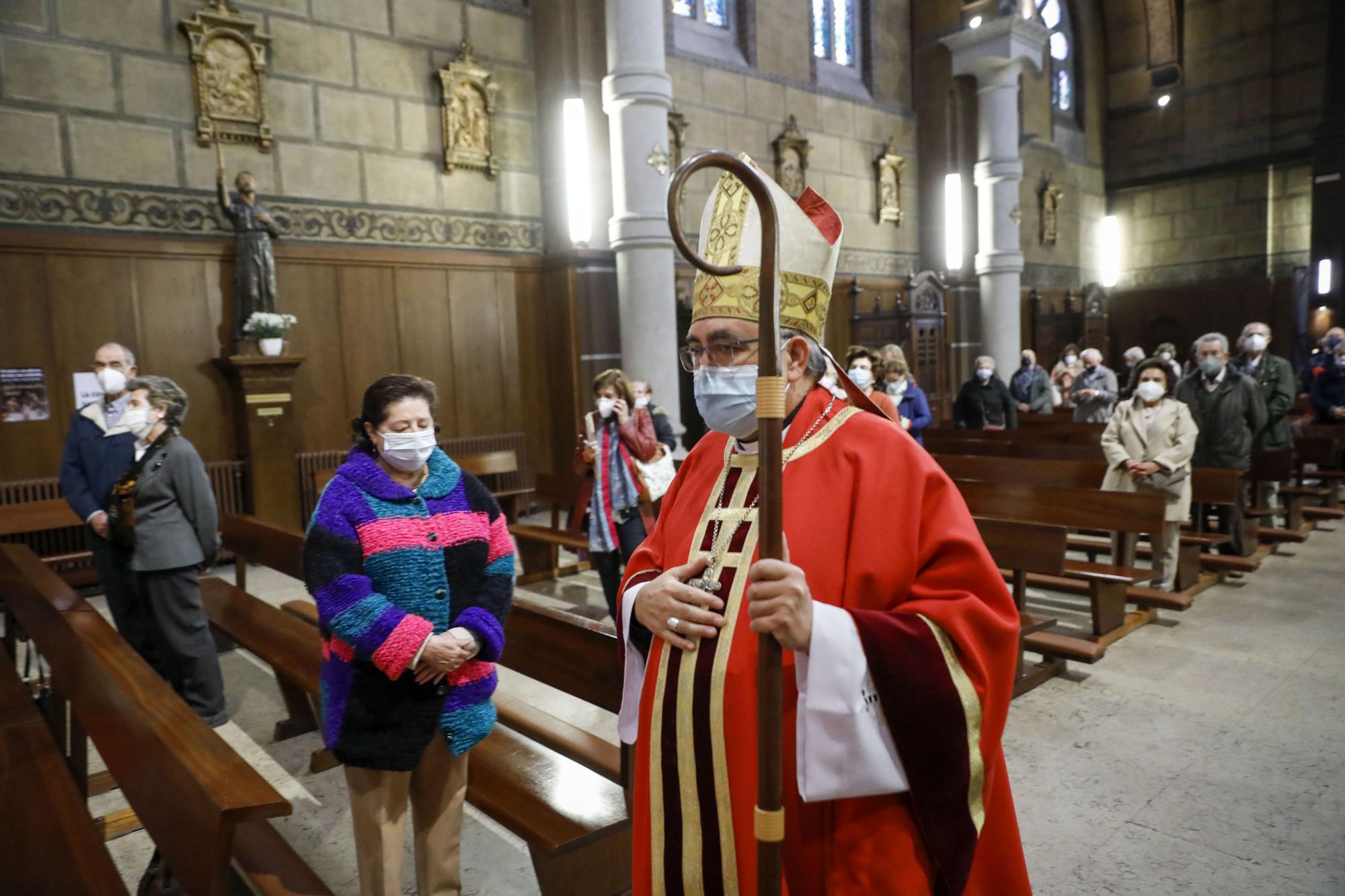 La bendición de la imagen de Juan Pablo II en la Basílica, en imágenes