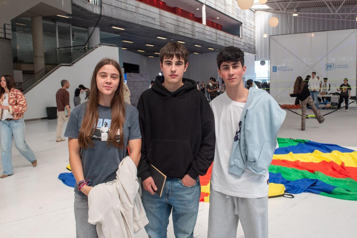 Jonathan, Arturo y Aldara, estudiantes de primero de Bachillerato del IES Poeta Díaz Castro