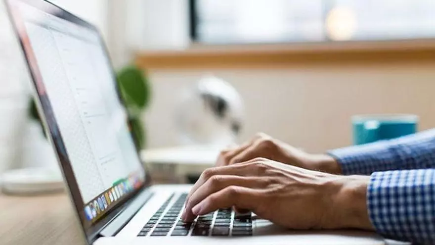 Ofertas de empleo con las que ayudar a los afectados por el ERE de CaixaBank