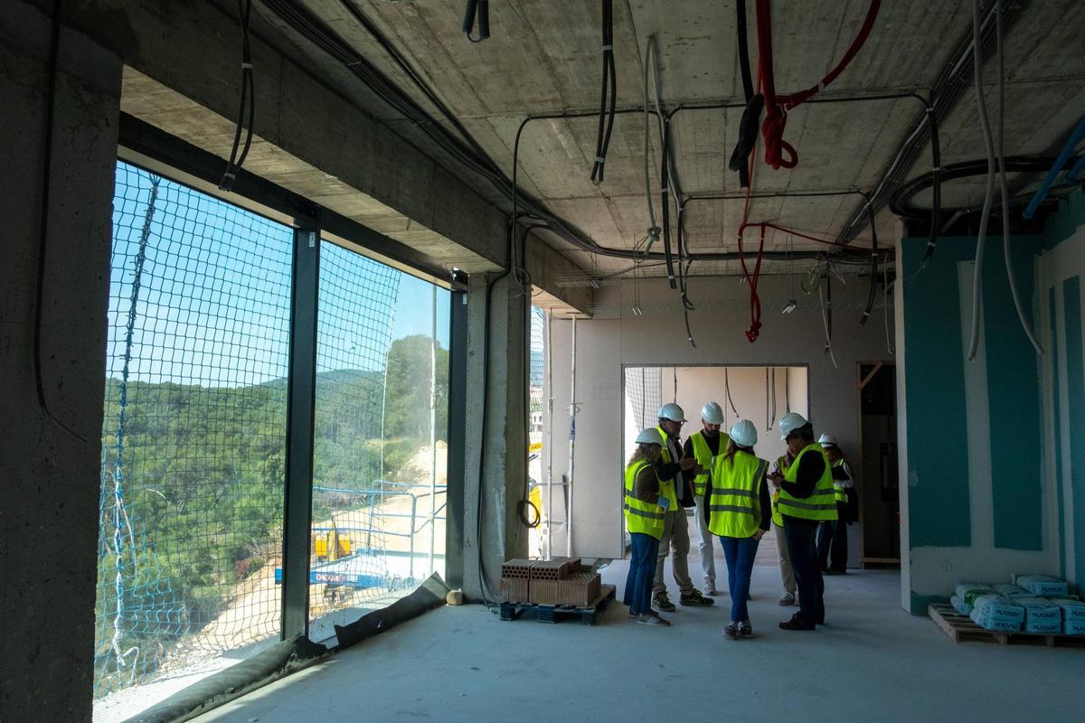 Las fotos del nuevo Hospital de Son Dureta: Visita al futuro centro sanitario de Mallorca en la última fase de su construcción Las fotos del nuevo Hospital de Son Dureta: Visita al futuro centro sanitario de Mallorca en la última fase de su construcción