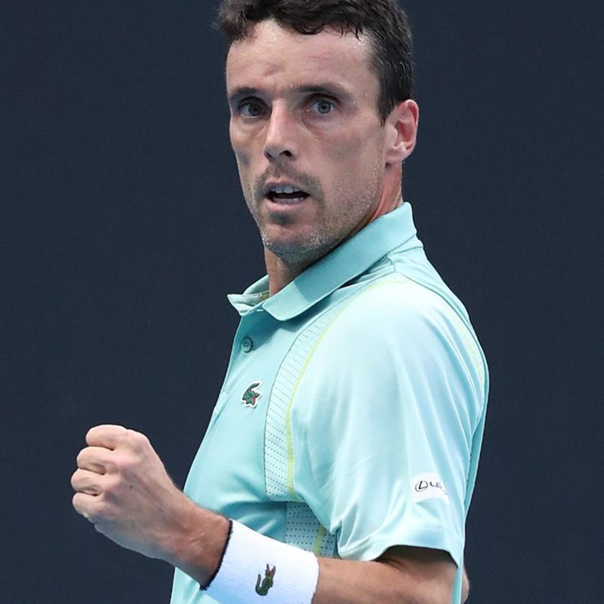 Roberto Bautista logra en Australia lo que Rafa Nadal no puede conseguir.