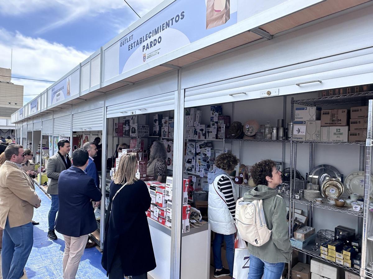La Feria Outlet cuenta con una oferta variada de productos.