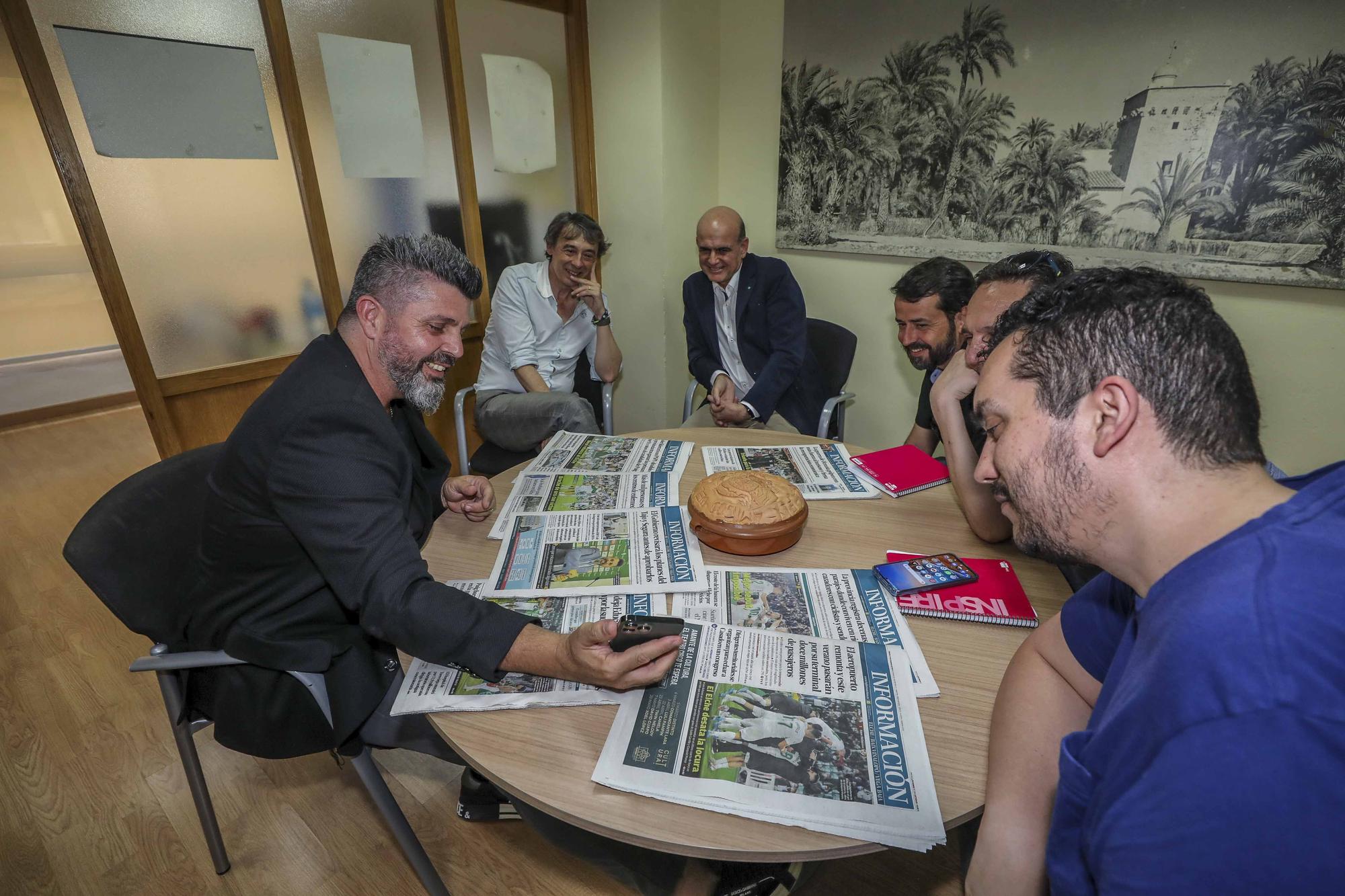 Visita Bragarnik dueño del Elche cf a la Redaccion de informacion en Elche