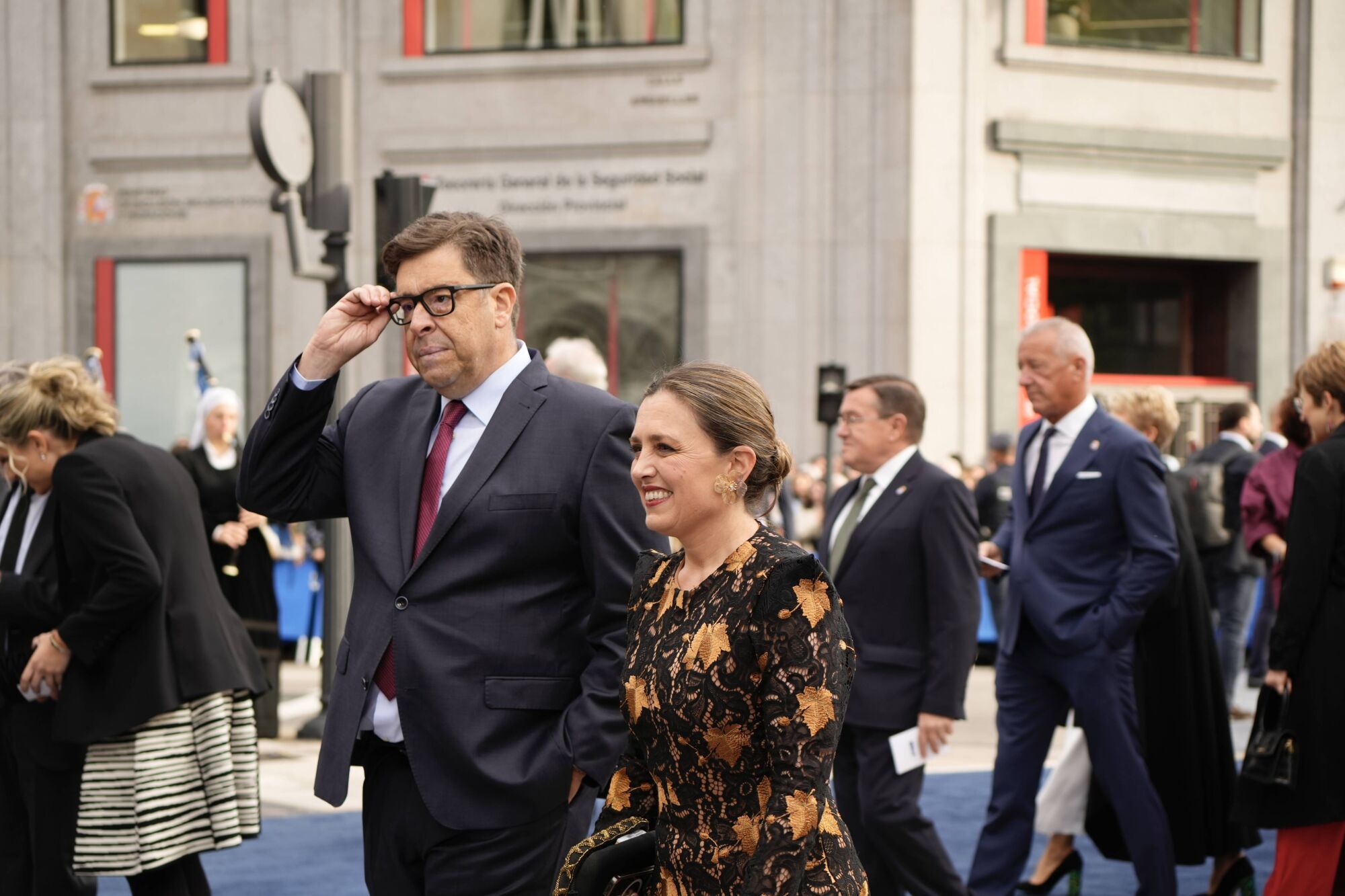 Así fue la llegada de los invitados a los premios "Princesa de Asturias" y su paso por la alfombra azul