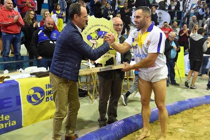 DEPORTES. VECINDARIO.SANTA LUCIA.   Luchada. Final de la Copa Cabildo Insular entre los equipos del Estrella CL y el CL Agüimes.  | 30/03/2019 | Fotógrafo: Juan Carlos Castro