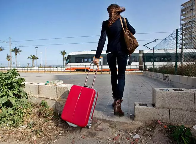 Sin salida directa al arenal para los residentes en 3.500 viviendas de la Playa de San Juan