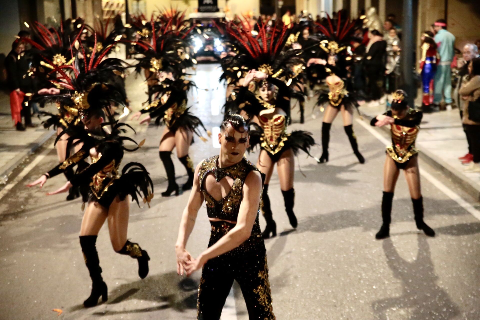 Miles de personas disfrutan del Carnaval en las calles de Lorca