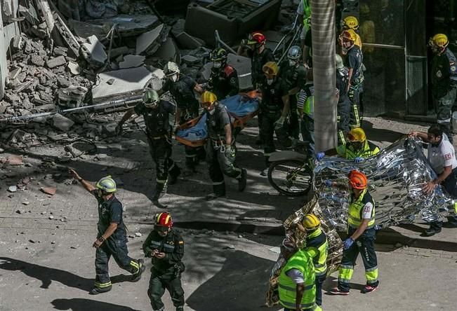 Derrumbe de un edificio de viviendas en Los Cristianos