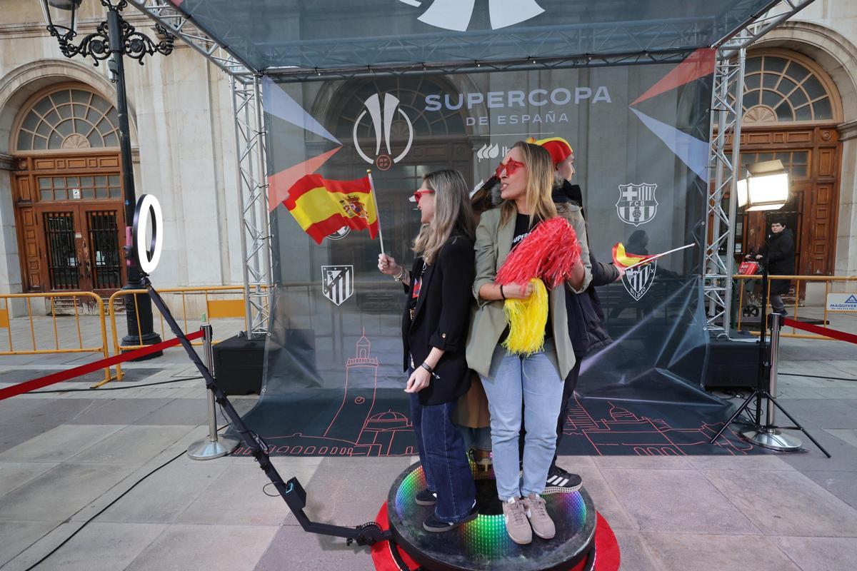 ¡Búscate en la 'fan zone' de la Supercopa de España Femenina en Castellón!