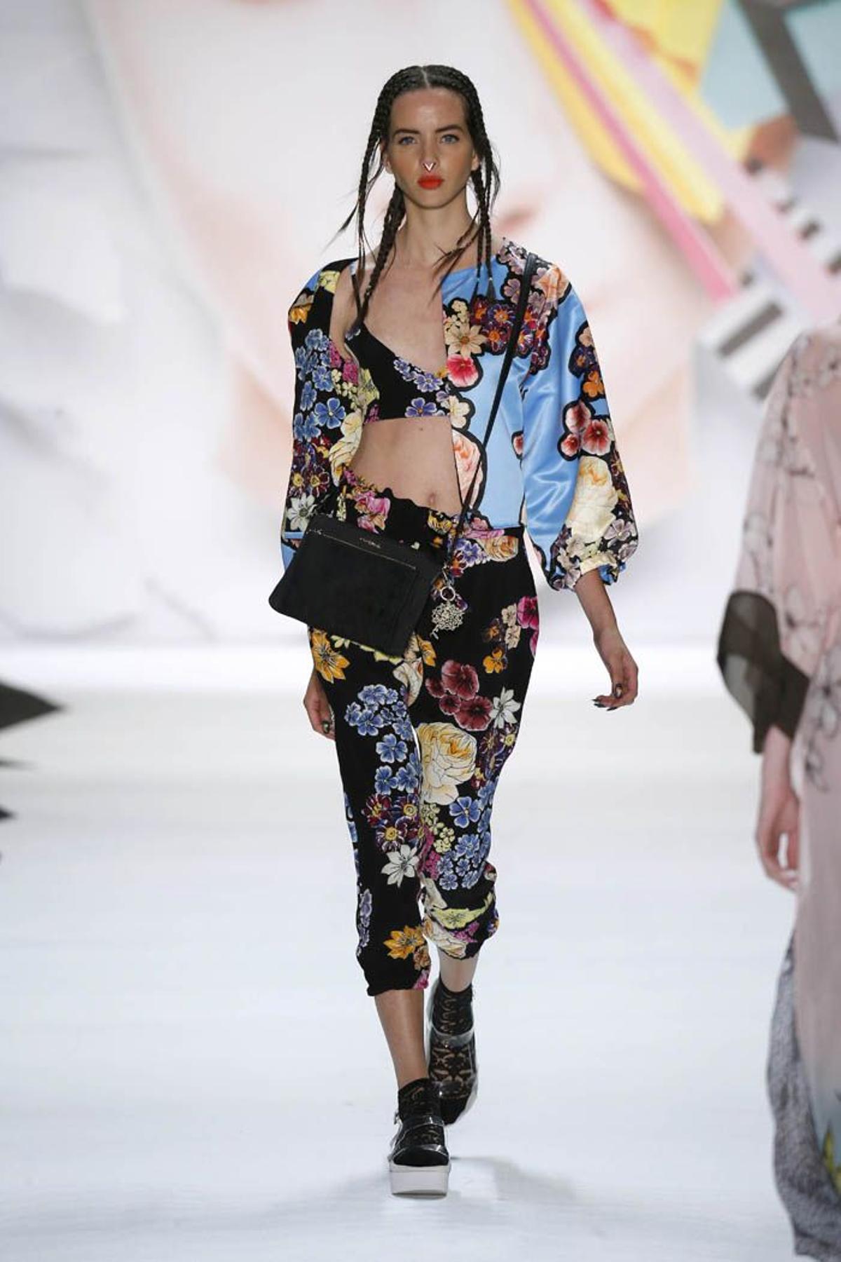 Nueva York Fashion Week: Desigual Primavera/Verano 2016, estilo hippie