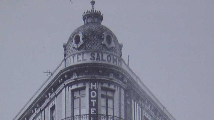 Mercado de Jovellanos, del maestro de obras Cándido González.