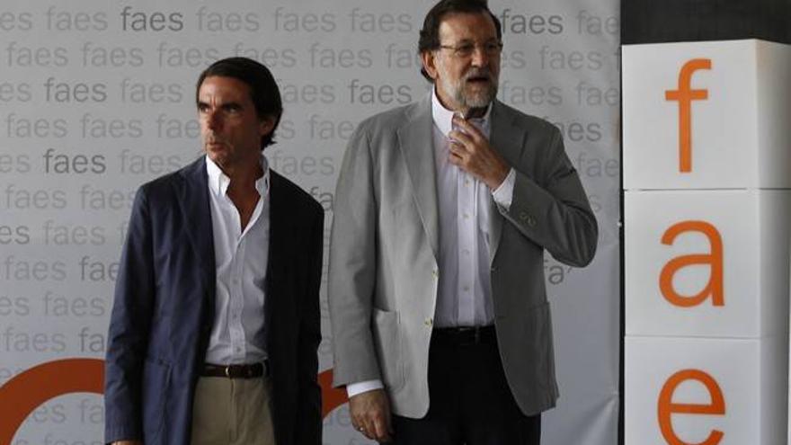 Rajoy se vanagloria ante Aznar de encabezar un partido &quot;unido&quot;