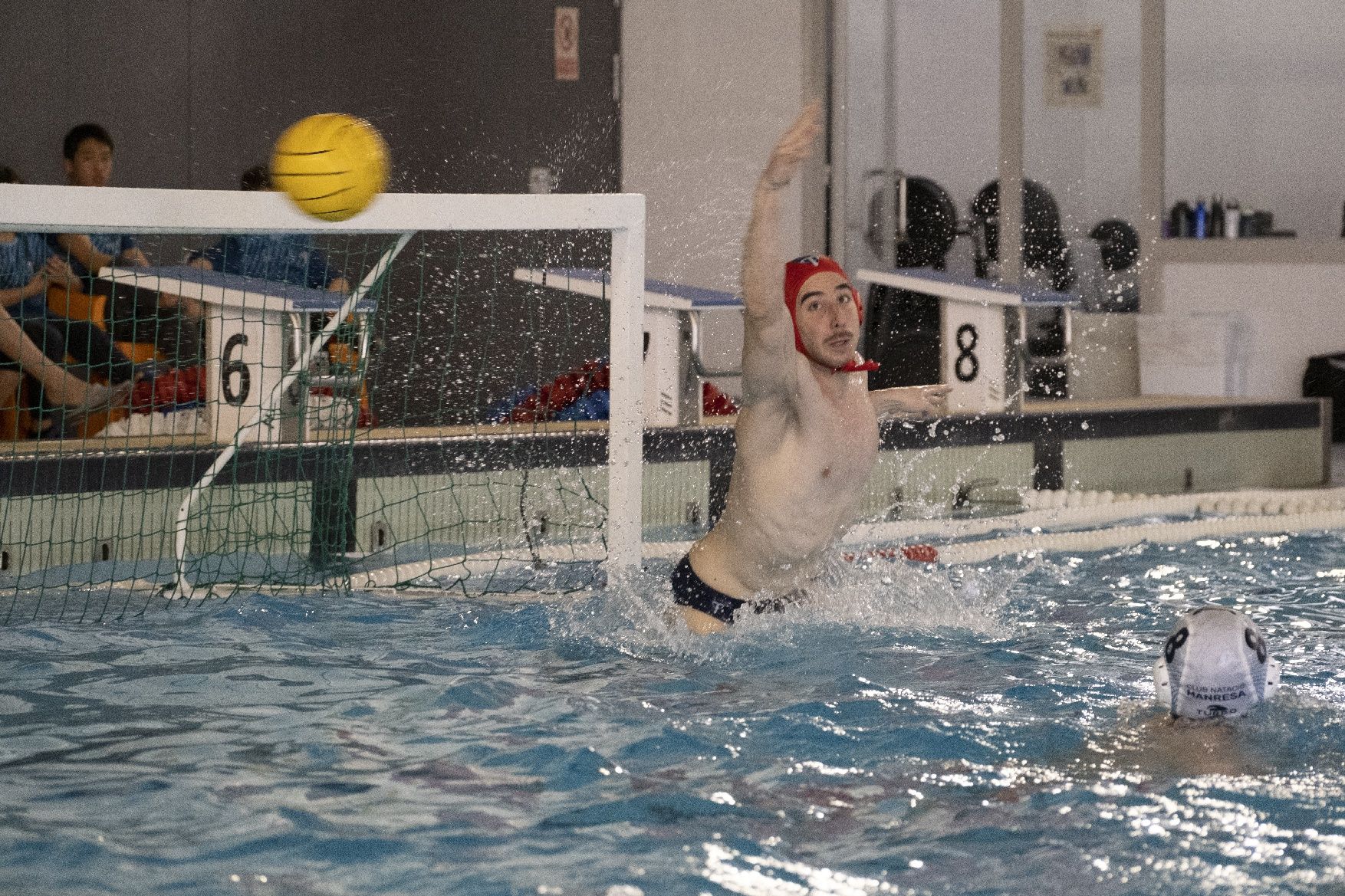 Imatges del partit de waterpolo CN Manresa-CWP Sant Adrià