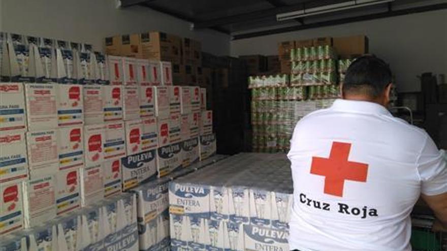 Cruz Roja comienza a repartir 236.000 kilos de alimentos a entidades sociales