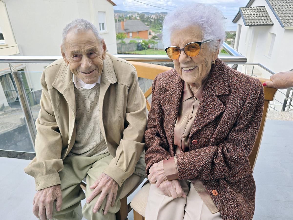 Paco y Carmen, el matrimonio centenario de Nigrán que murió en unos días Paco y Carmen, el matrimonio centenario de Nigrán que murió en unos días