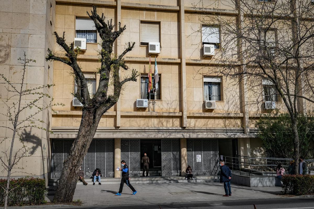 Edificio de la Audiencia de Badajoz, en la avenida de Colón.