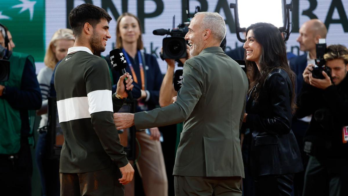 Alcaraz con Corretja en Roland Garros