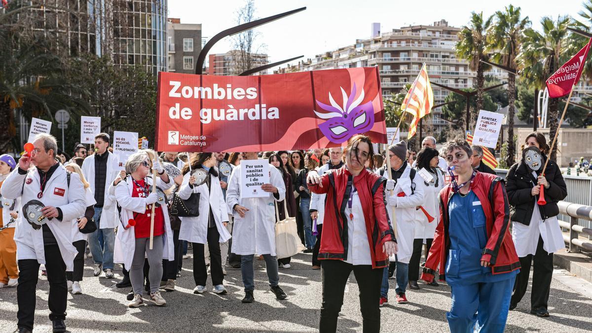 El sindicato Metges de Catalunya arranca este miércoles la huelga indefinida en la sanidad pública